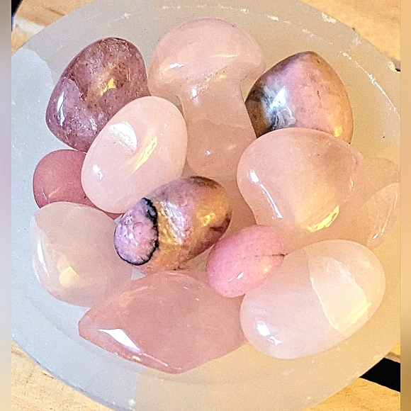 🌹 Rosey Strawberry Rhodonite ❣️ PiNK Heart Chakra Bowl ❤️ Crystal Jewel Stones - Picture 2 of 13